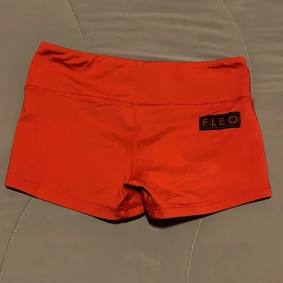 FLEO athletic shorts - Picture 2 of 3